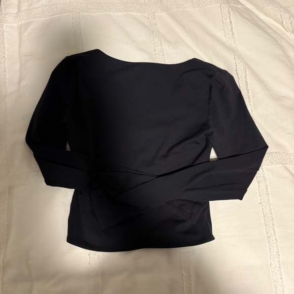 Babaton Contour Long Sleeve – Black Size XS - Picture 2 of 3